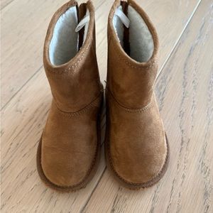 Gap kids boots size 9